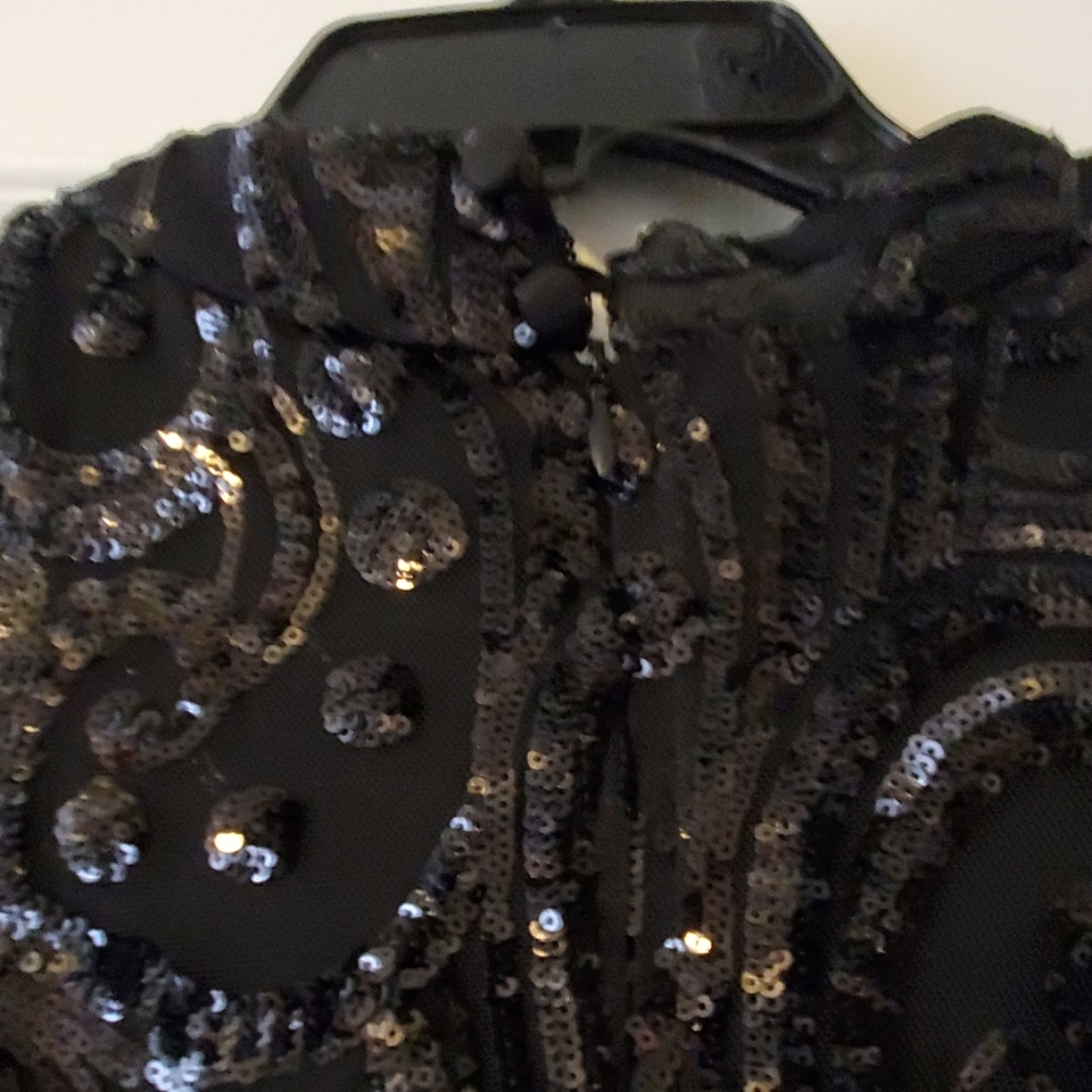 Dress - Picture 5 of 5